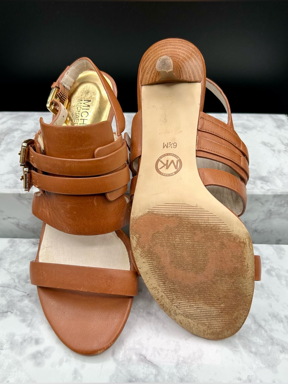 MICHAEL MICHAEL KORS Tan Leather Strappy Heels Gold Buckle Hardware. Size 6.5 - Picture 14 of 15